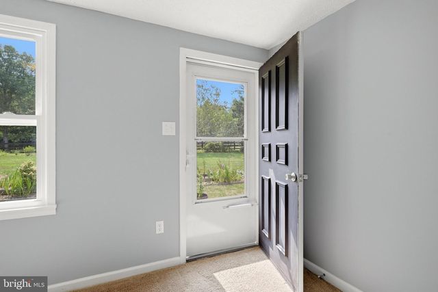 852 MCDONALD RD, Winchester, VA 22602