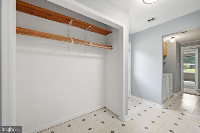 852 MCDONALD RD, Winchester, VA 22602