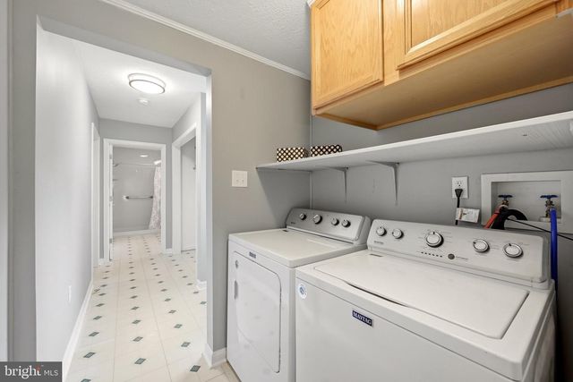 852 MCDONALD RD, Winchester, VA 22602