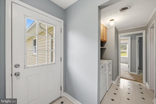 852 MCDONALD RD, Winchester, VA 22602