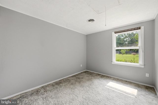 852 MCDONALD RD, Winchester, VA 22602