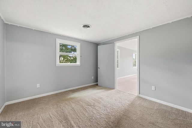 852 MCDONALD RD, Winchester, VA 22602