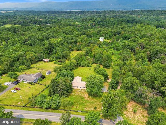 852 MCDONALD RD, Winchester, VA 22602