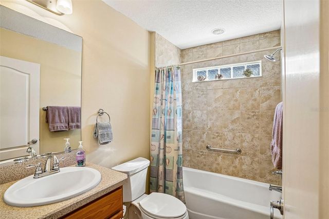 2017 YEARLING WAY, The Villages, FL 32163
