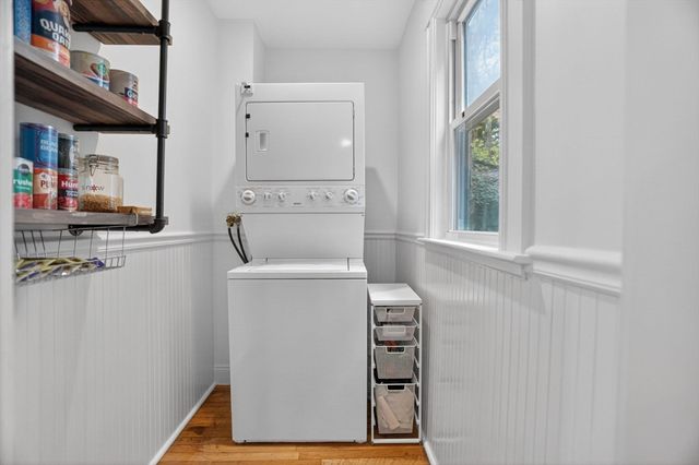 54-56 Forest Hills St 1, Boston, MA 02130