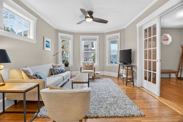 54-56 Forest Hills St 1, Boston, MA 02130