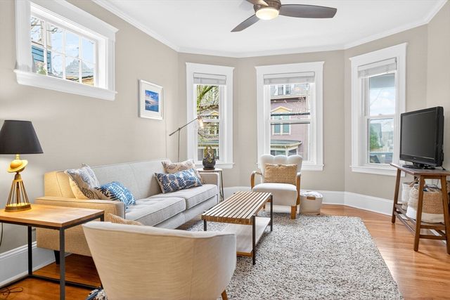 54-56 Forest Hills St 1, Boston, MA 02130