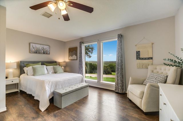 60 Crazy Cross RD, Wimberley, TX 78676