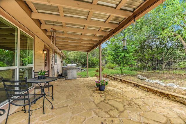 60 Crazy Cross RD, Wimberley, TX 78676