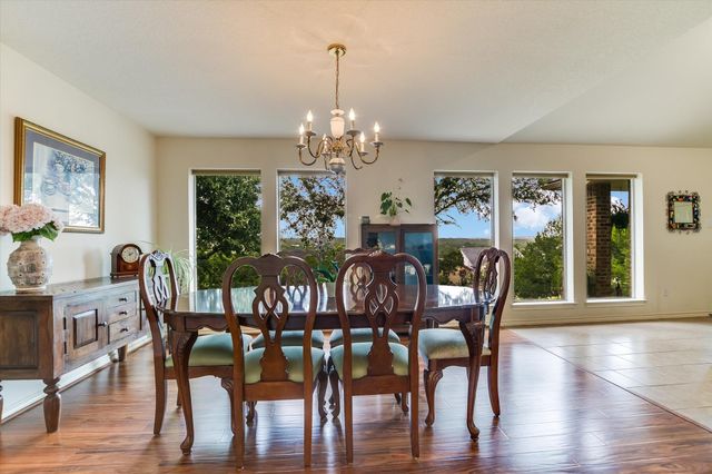 60 Crazy Cross RD, Wimberley, TX 78676