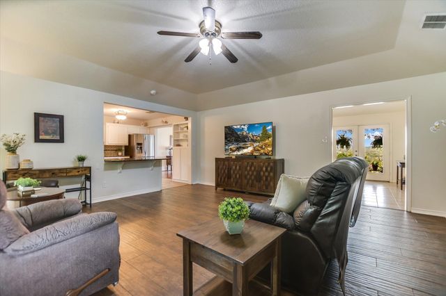 60 Crazy Cross RD, Wimberley, TX 78676