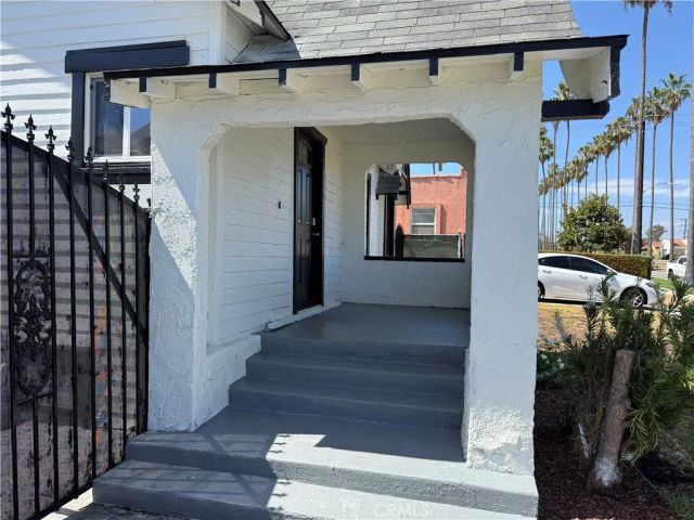 5715 Deane, Los Angeles, CA 90043