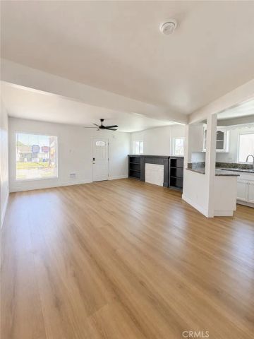5715 Deane, Los Angeles, CA 90043