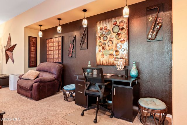 5727 W Ave K-2, Lancaster, CA 93536