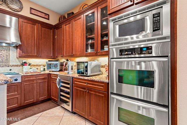 5727 W Ave K-2, Lancaster, CA 93536