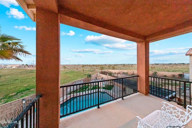 5727 W Ave K-2, Lancaster, CA 93536