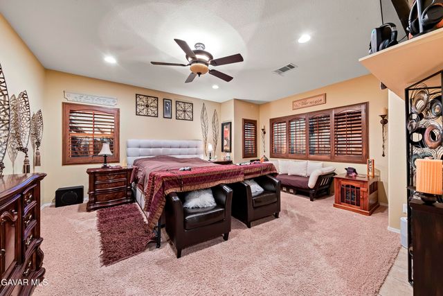 5727 W Ave K-2, Lancaster, CA 93536