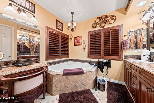 5727 W Ave K-2, Lancaster, CA 93536