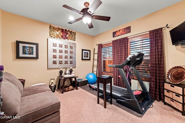 5727 W Ave K-2, Lancaster, CA 93536