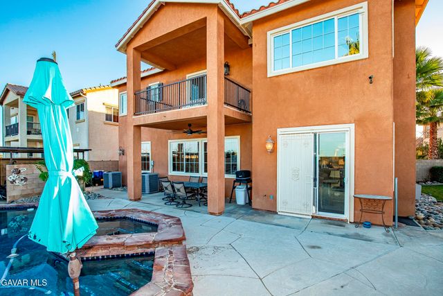 5727 W Ave K-2, Lancaster, CA 93536