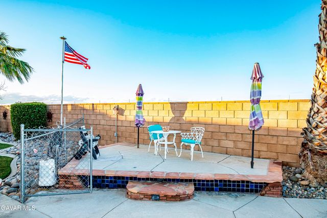 5727 W Ave K-2, Lancaster, CA 93536