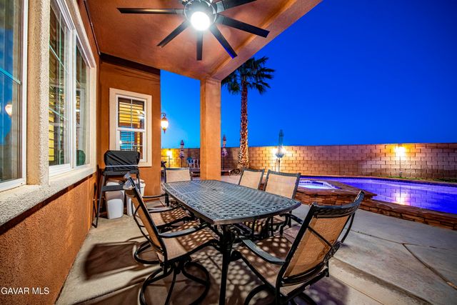 5727 W Ave K-2, Lancaster, CA 93536