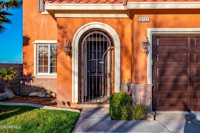 5727 W Ave K-2, Lancaster, CA 93536