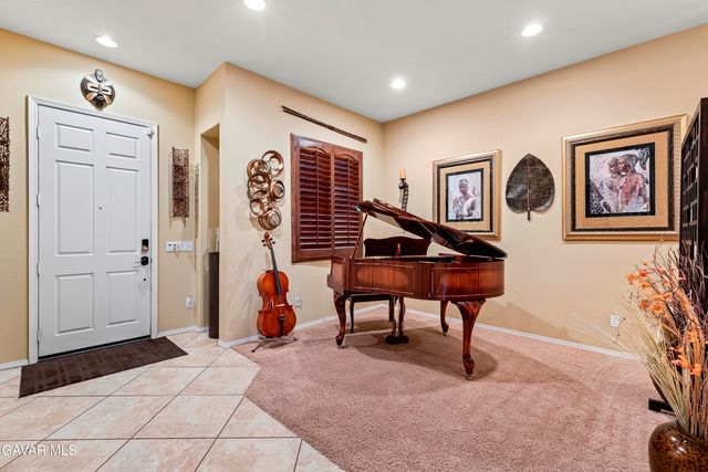 5727 W Ave K-2, Lancaster, CA 93536