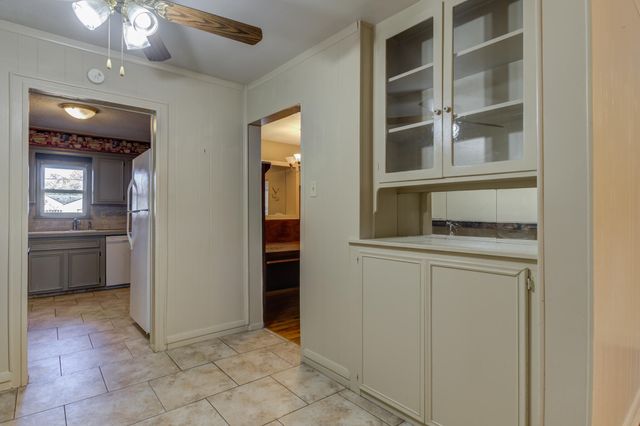 2420 26th Street, Lubbock, TX 79411