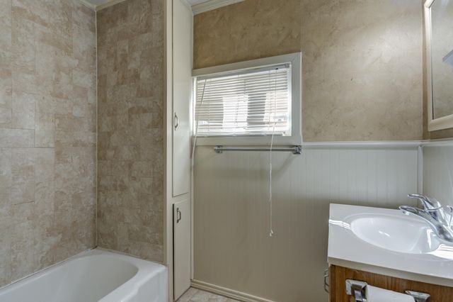 2420 26th Street, Lubbock, TX 79411