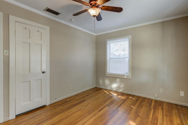 2420 26th Street, Lubbock, TX 79411