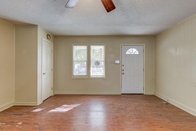 2420 26th Street, Lubbock, TX 79411