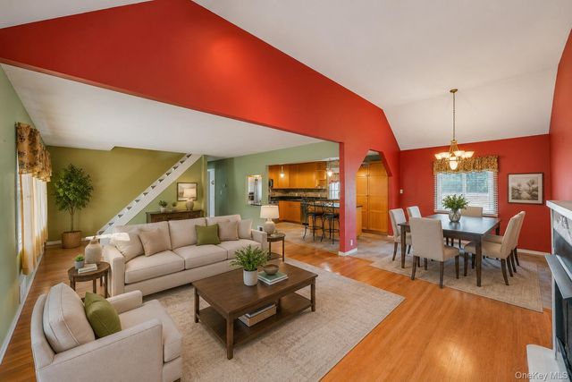 2 Briggs Street, Hicksville, NY 11801
