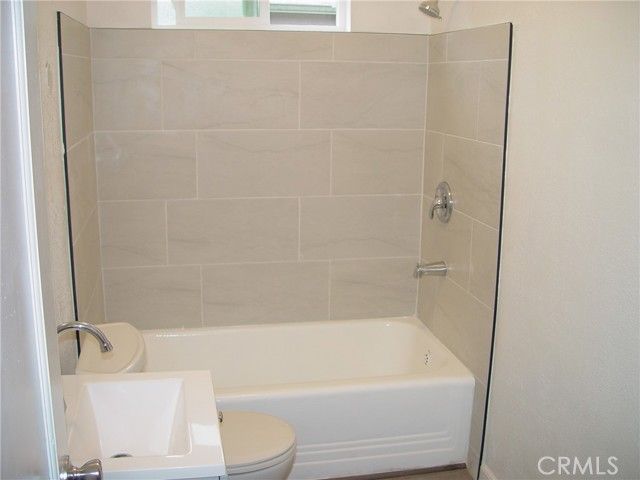 405 Riverside Avenue, Chowchilla, CA 93610