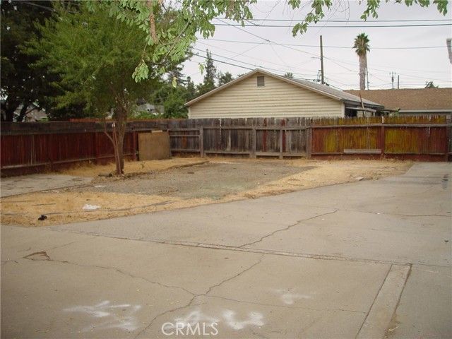 405 Riverside Avenue, Chowchilla, CA 93610