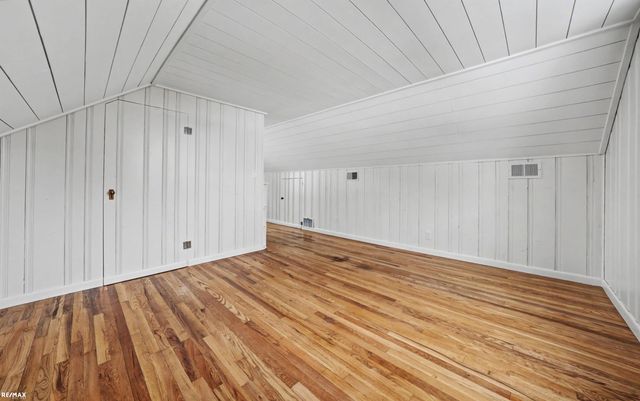 327 E La Salle Ave Avenue, Royal Oak, MI 48073