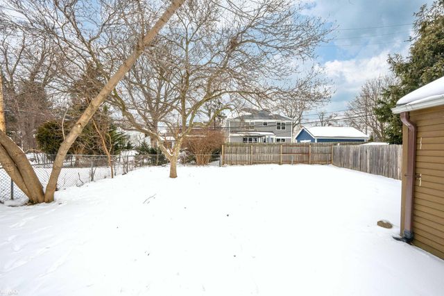 327 E La Salle Ave Avenue, Royal Oak, MI 48073