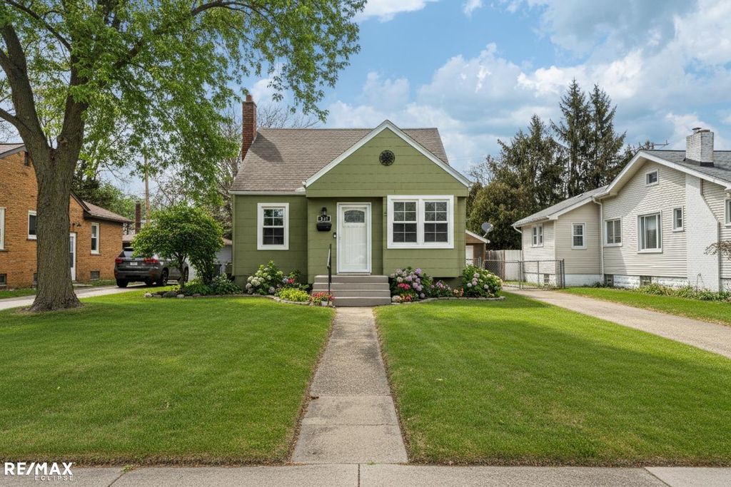 327 E La Salle Ave Avenue, Royal Oak, MI 48073