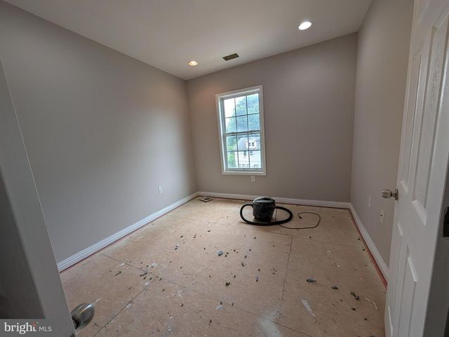 4908 QUARLES ST NE, Washington, DC 20019