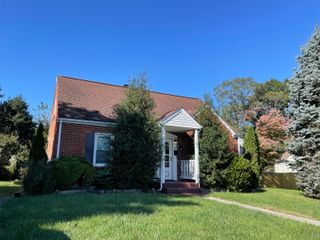 1711 Malvern RD, Roanoke, VA 24015