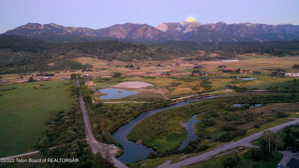 227 McNeel Power Plant Road, Alpine, WY 83128 photo 2