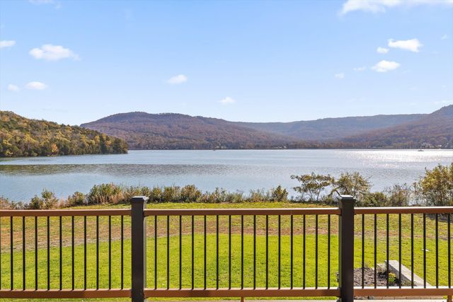 340 Edgewater Way, Jasper, TN 37347