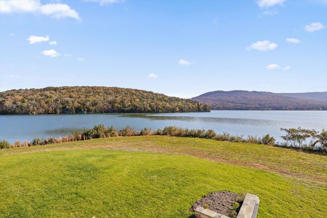 340 Edgewater Way, Jasper, TN 37347