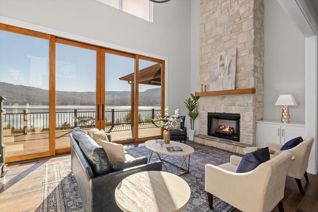 340 Edgewater Way, Jasper, TN 37347