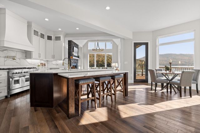 340 Edgewater Way, Jasper, TN 37347