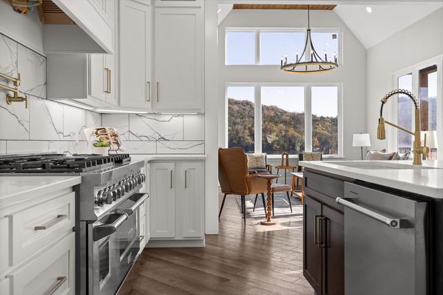 340 Edgewater Way, Jasper, TN 37347