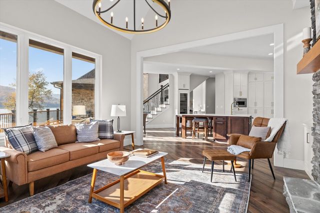 340 Edgewater Way, Jasper, TN 37347