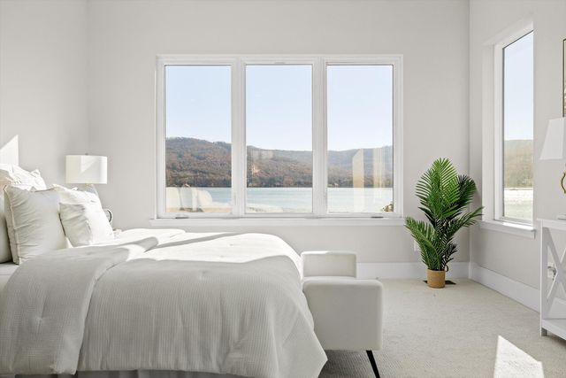 340 Edgewater Way, Jasper, TN 37347