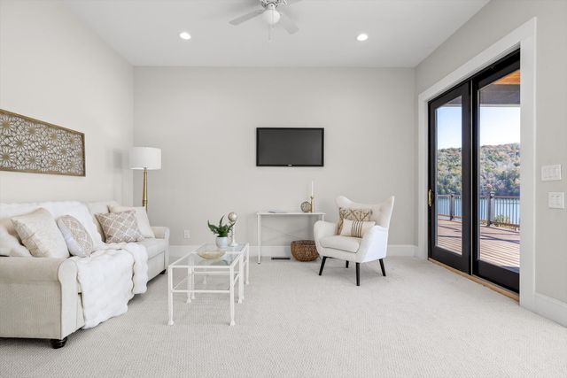 340 Edgewater Way, Jasper, TN 37347