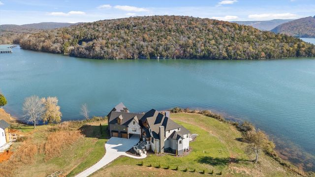 340 Edgewater Way, Jasper, TN 37347